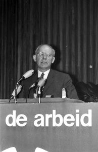 Congres Partij van de Arbeid in Nederlands Congresgebouw Den Haag Vondeling tijd, Bestanddeelnr 922-1855