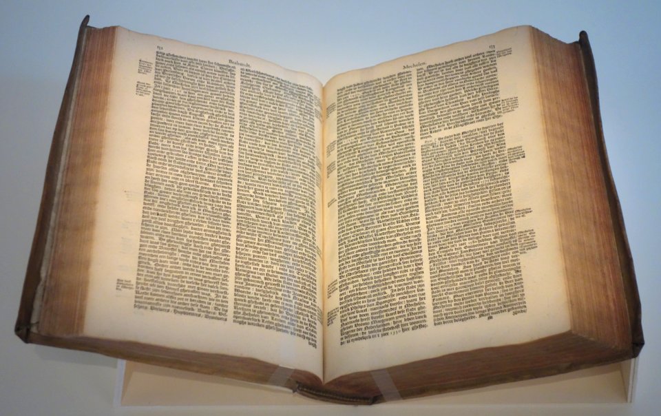 Description of All of the Netherlands, by Lodovico Guicciardini, 1612 - Museum M - Leuven, Belgium - DSC05651