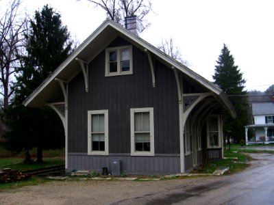 Cornwall Bridge station 086