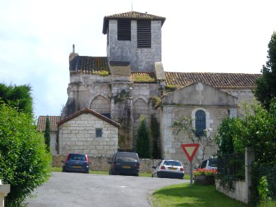 Cornille, (Dordogne, Fr), l'église