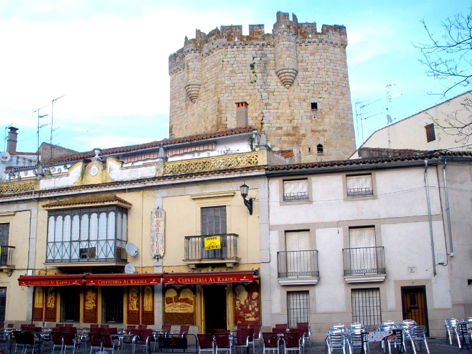 Coria - Plaza Fortaleza y Castillo 03