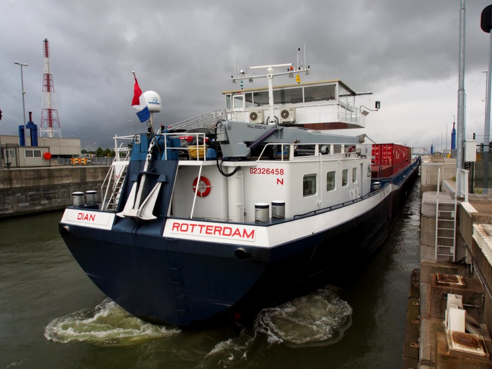 Dian - ENI 02326458, Van Cauwelaertsluis, Port of Antwerp pic4