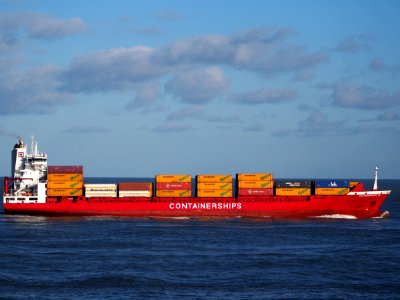 Containerships VI (ship, 1999) IMO 9188518 Callsign DABH Port of Rotterdam pic5 photo