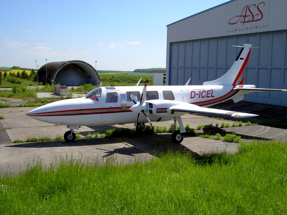 D-ICEL, Piper Aerostar 601P at Zweibruecken airport