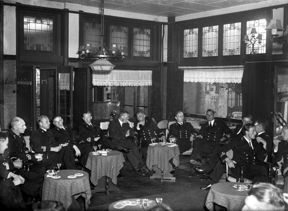 Diner marine-officieren, Bestanddeelnr 902-3254