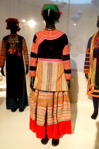 Costume, Hmong Hoa, Lao Cai, 2008, view 1, industrial cotton, hemp, velvet, wool, batik patterns - Vietnamese Women's Museum - Hanoi, Vietnam - DSC03798