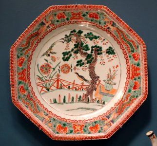 Dish with garden scene in famille verte, Chinese porcelain, 1690-1710 - Winterthur Museum - DSC01521
