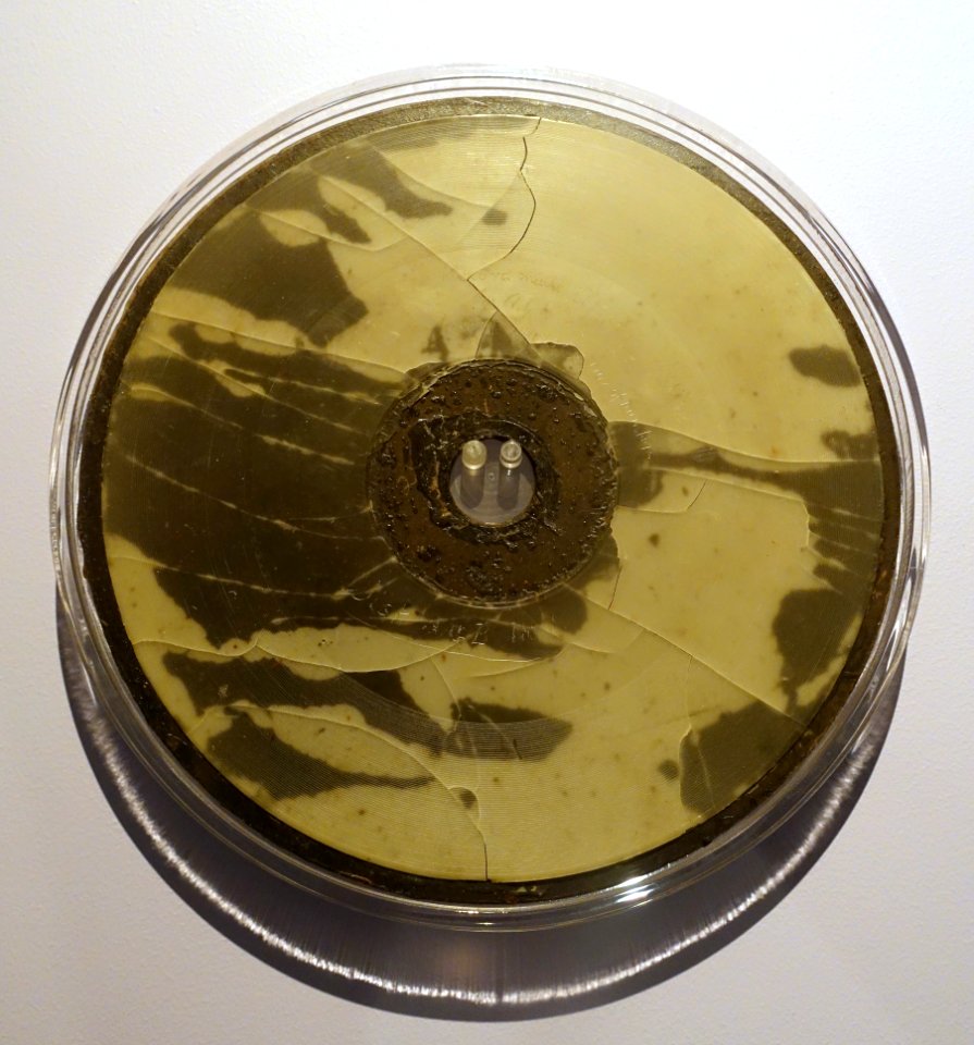 Disk sound recording, Alexander Graham Bell, made april 15, 1885 - National Museum of American History - DSC00099