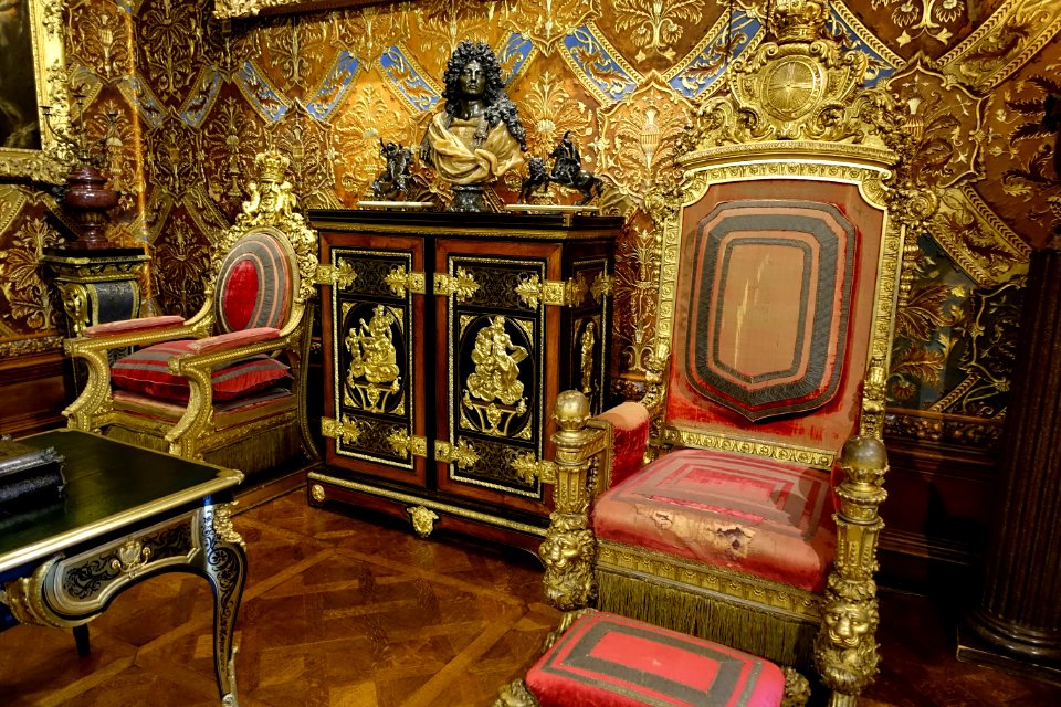 Coronation chairs of Queen Adelaide and William IV - State Music Room, Chatsworth House - Derbyshire, England - DSC03205
