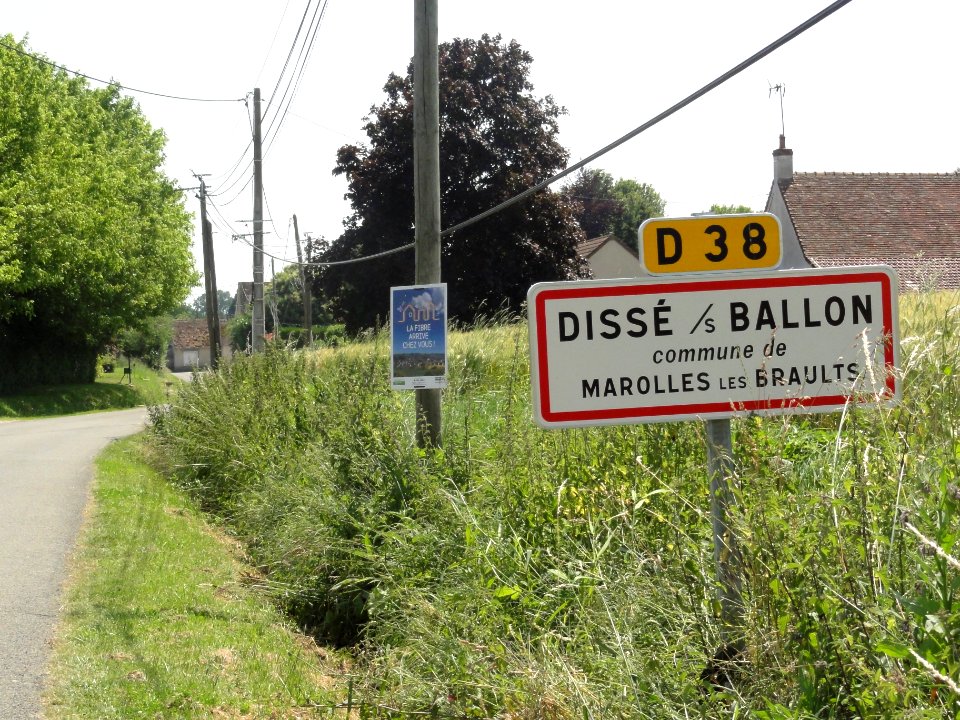 Dissé-sous-Ballon (Sarthe) entrée