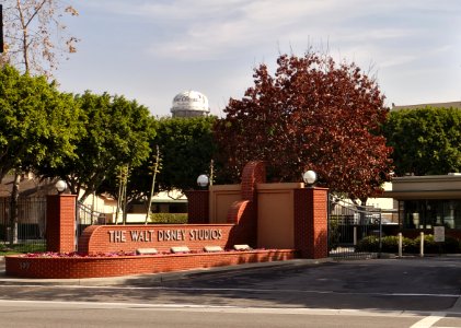 Disney studios burbank entrance gate buena vista