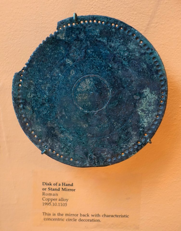 Disk of a hand or stand mirror, Cyprus, Roman period, copper alloy, 1995.10.1103 - Cesnola Collection, Harvard Semitic Museum - Cambridge, MA - DSC06374