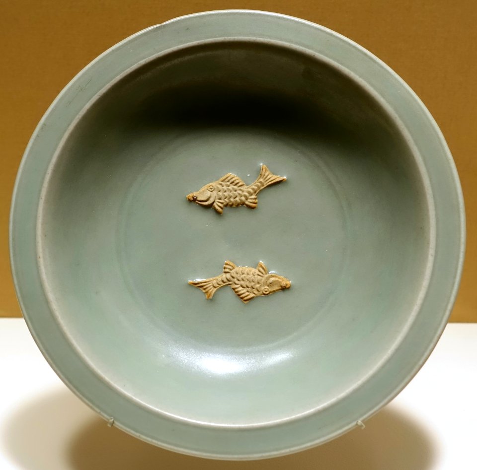 Dish with two unglazed carp, China, Southern Song period, 12th-13th century AD, Longquan ware, stoneware - John and Mable Ringling Museum of Art - Sarasota, FL - DSC00724