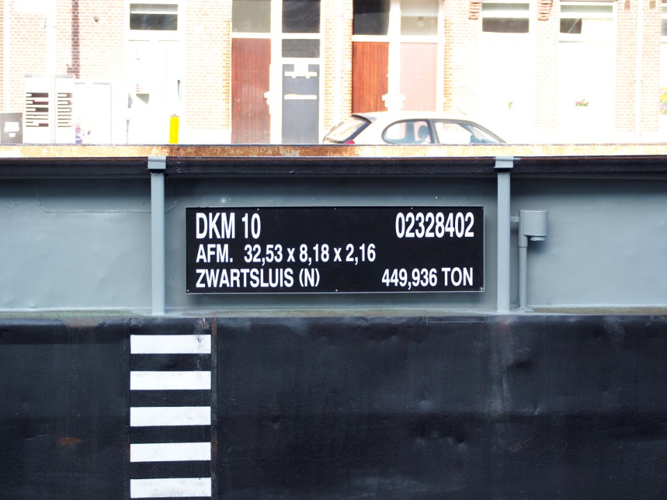 DKM 10, ENI 02328402 at the Westerkanaal, Houtmankade, Amsterdam, pic3