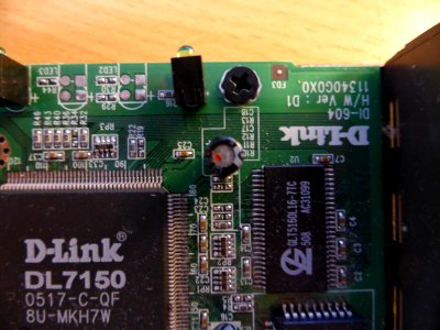 D-link-604-dsl-router-cb-top-right