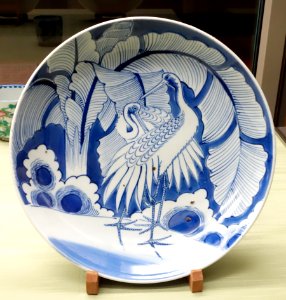 Dish with pair of cranes and banana tree design, Imari ware, Edo period, 19th century, underglaze blue - Tokyo National Museum - DSC06051