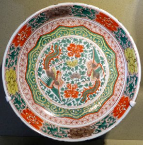 Dish with phoenixes and peonies, Jingdezhen, China, Qing dynasty, Kangxi period, 1662-1722, porcelain, overglaze enamels - Peabody Essex Museum - Salem, MA - DSC05123