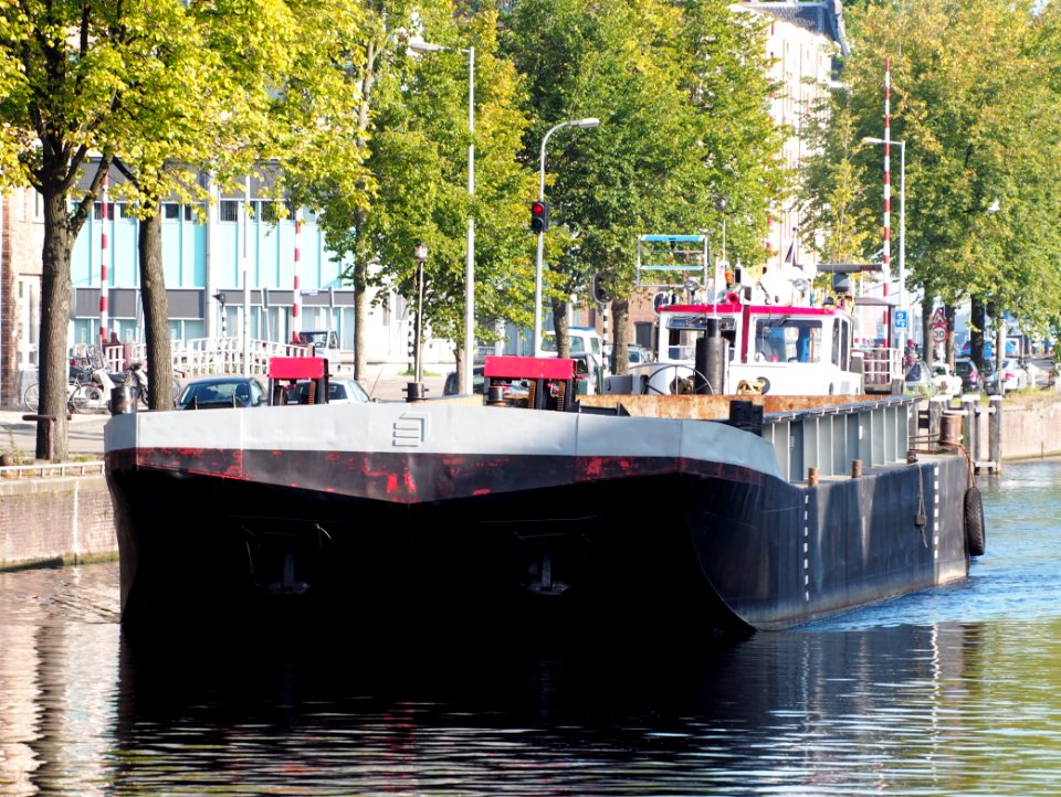 DKM 10, ENI 02328402 at the Westerkanaal, Houtmankade, Amsterdam, pic1