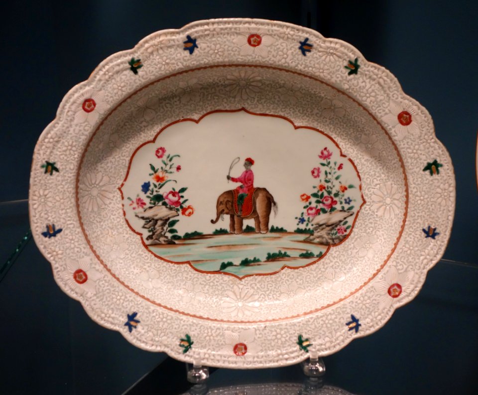 Dish with mahout, c. 1760, Chinese porcelain - Winterthur Museum - DSC01499