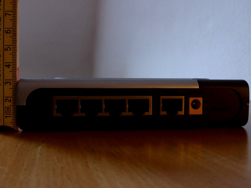 D-link-604-dsl-router-back