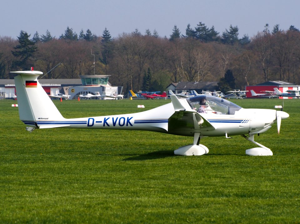 D-KVOK, Diamond HK 36 TTC at Hilversum Airport (ICAO EHHV), photo3