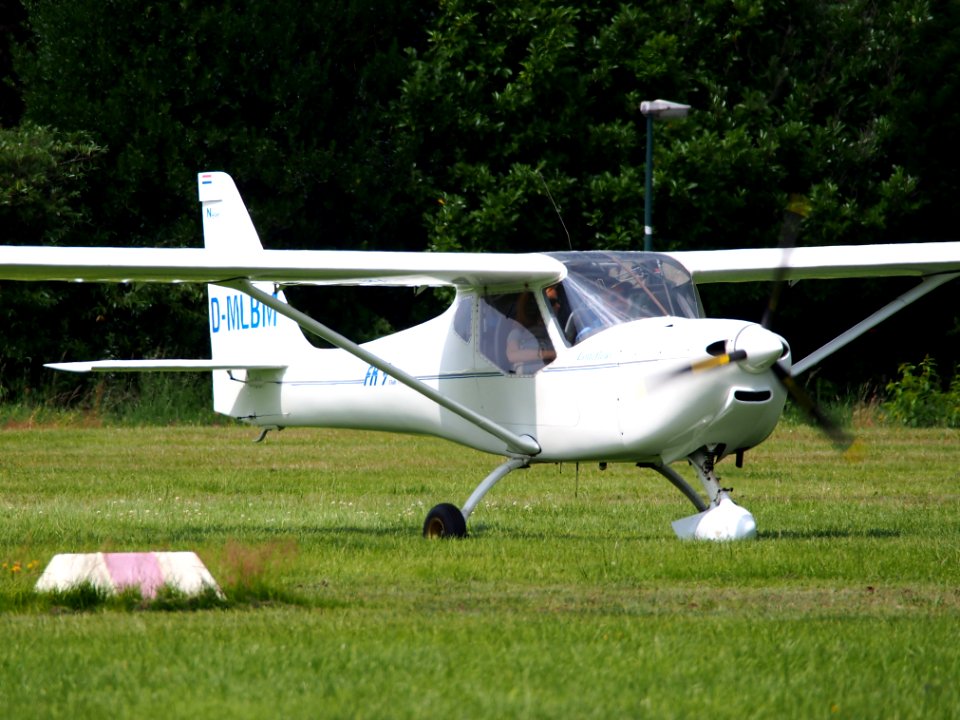 D-MLBM, B and F Funk FK9 MkIII Utility at Hilversum Airport (ICAO EHHV), photo6