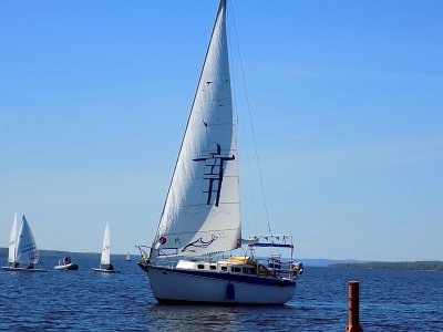 Discovery 7.9 sailboat Second Season 0465