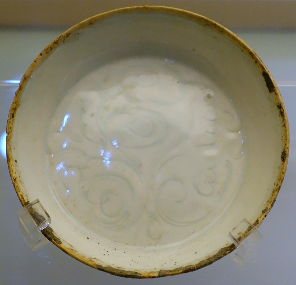 Dish, Jingdezhen kiln, unearthed in a hoard from Shifang, Sichuan, China, Song dynasty, 960-1279 AD, bluish white glaze - Sichuan Provincial Museum - Chengdu, China - DSC04152