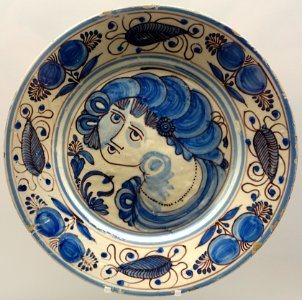 Dish, Lisbon, 1650-1700 - Museu Nacional de Machado de Castro - Coimbra, Portugal - DSC00139