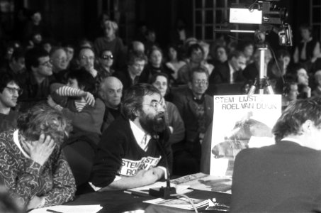 Discussieavond in Amsterdamse Raadszaal n.a.v. komende gemeenteraadsverkiezingen, Bestanddeelnr 933-5982 photo