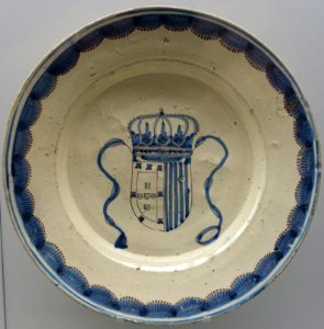 Dish, Coimbra, 1675-1700 - Museu Nacional de Machado de Castro - Coimbra, Portugal - DSC00143