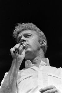 Dit weekend weer Uitmarkt in Amsterdam André van Duin op een van de vele podia , Bestanddeelnr 933-0548