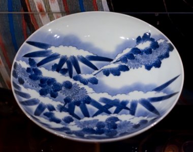 Dish, Nabeshima ware, early 1700s, underglaze blue on porcelain - Östasiatiska museet, Stockholm - DSC09250