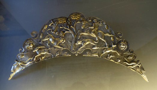 Dish handle with hunting scene, Rogers Fund 1906, Metropolitan Museum of Art, Severan age, early 3rd century AD, silver - Exhibit in the Colosseum - Rome, Italy - DSC01396