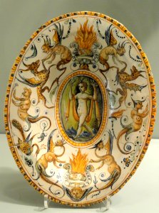 Dish from the service of Alfonso Il d'Este, 1579 or later, Urbino, probably from the Patanazzi workshop, tin-glazed earthenware (maiolica) - Gardiner Museum, Toronto - DSC01275