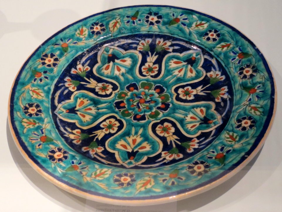 Dish from Israel, Jerusalem, c. 1935, underglaze-painted earthenware
