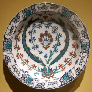 Dish from Iznik, Turkey, c. 1570-1575, glazed stone-paste, underglaze-painted, HAA photo