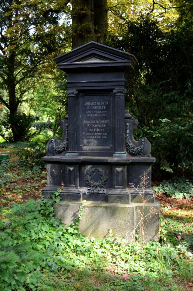 Frankfurt, Hauptfriedhof, Grab D 147a Zickwolf-Nestle