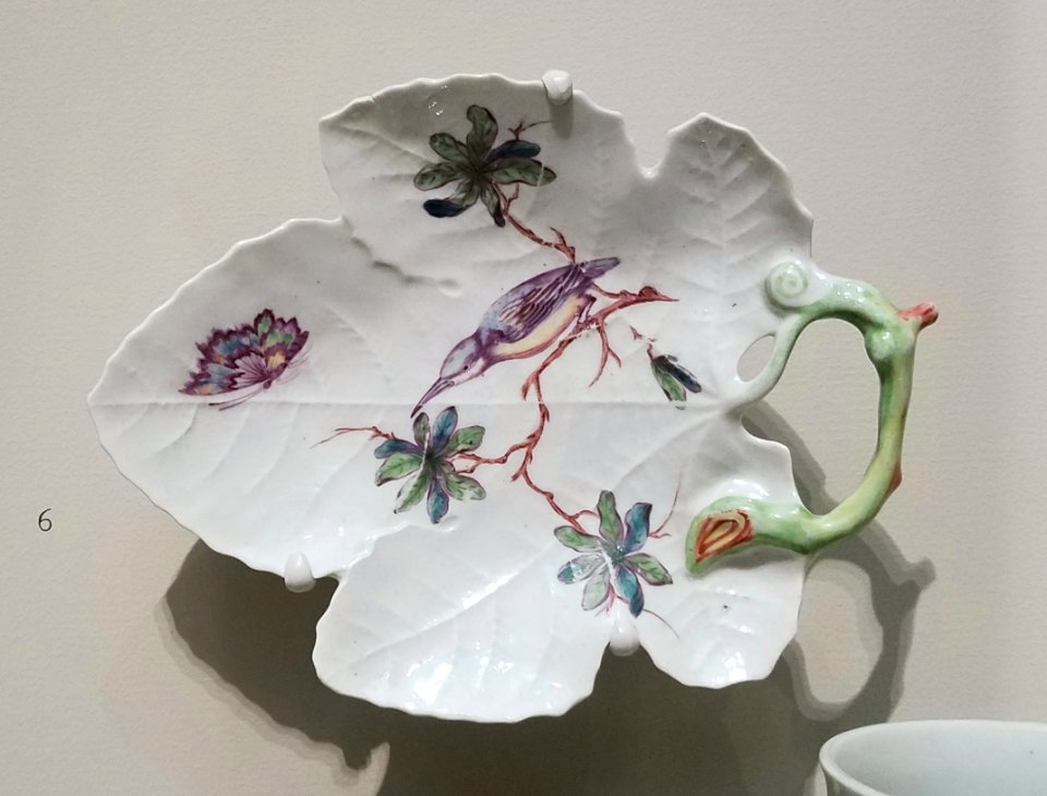 Dish, Worcester manufactory, England, c. 1760, soft-paste porcelain, polychrome enamels - Museum of Fine Arts, Boston - 20180922 145950