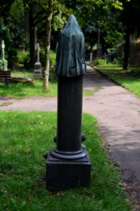 Frankfurt, Hauptfriedhof, Grab D 20 Schmidt-Polex (1)