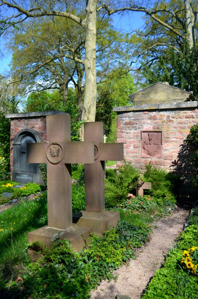 Frankfurt, Hauptfriedhof, Grab B adM 379 Bernard-Müller