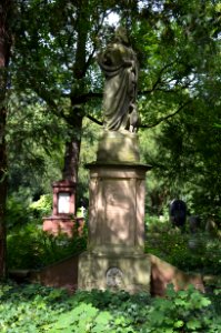 Frankfurt, Hauptfriedhof, Grab D 212 du Fay