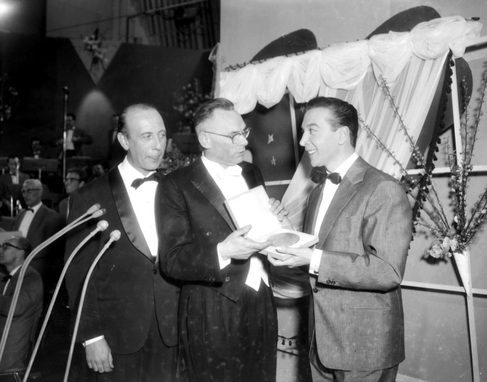 Frank Pourcel , Ir Rengelink en Andre Claveau, Bestanddeelnr 909-4013