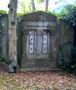 Frankfurt, Hauptfriedhof, Grab adM II 92 Ullmann