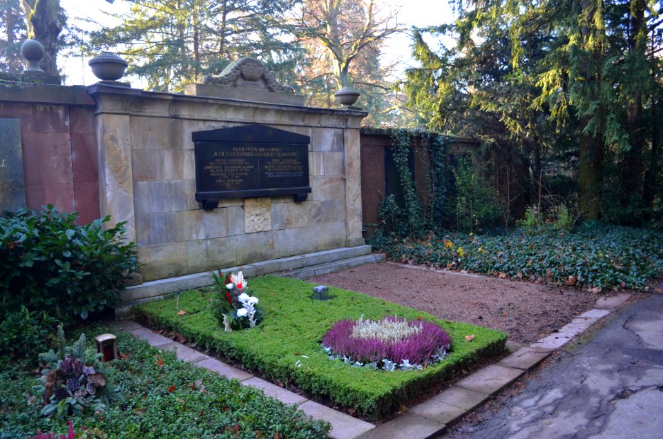 Frankfurt, Hauptfriedhof, Grab I adM 68-69 Leonhard