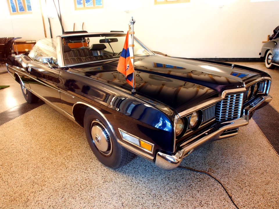 Ford LTD of the Royal Dutch family (paradewagen), pic2