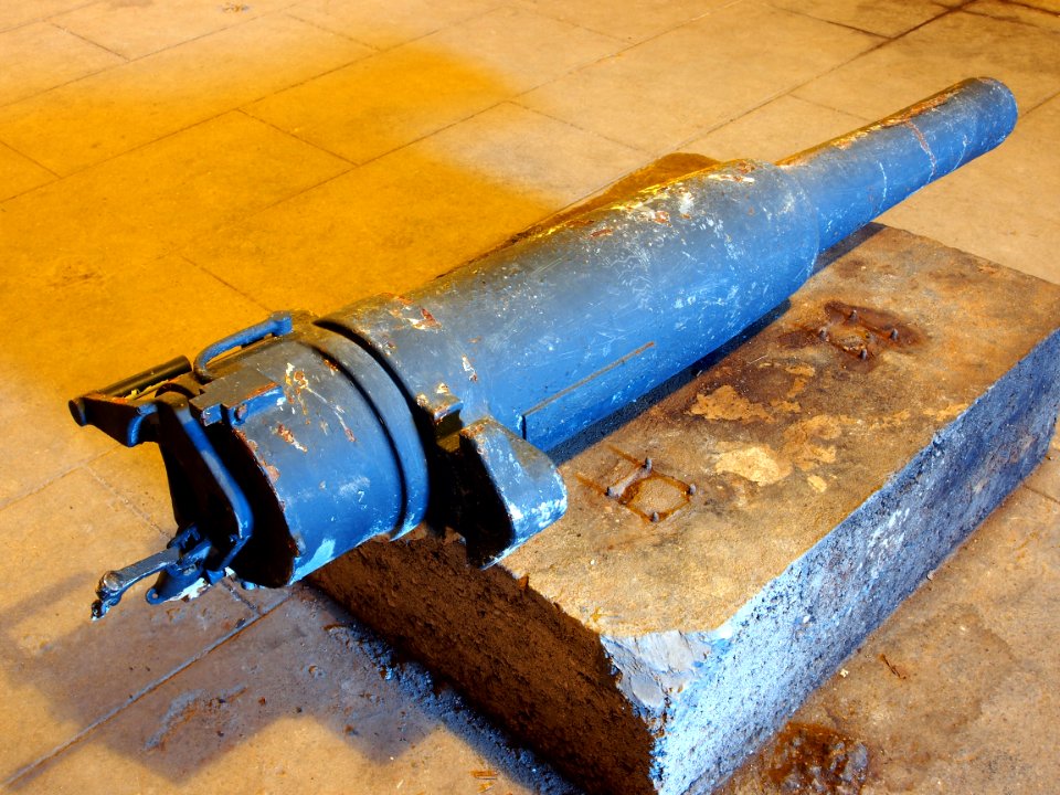 Fort de Douaumont, cannon used in the kazemat turret