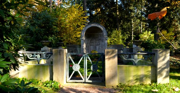 Frankfurt, Hauptfriedhof, Grab II Gartengräber 29, 29a, 30 v. Weinberg