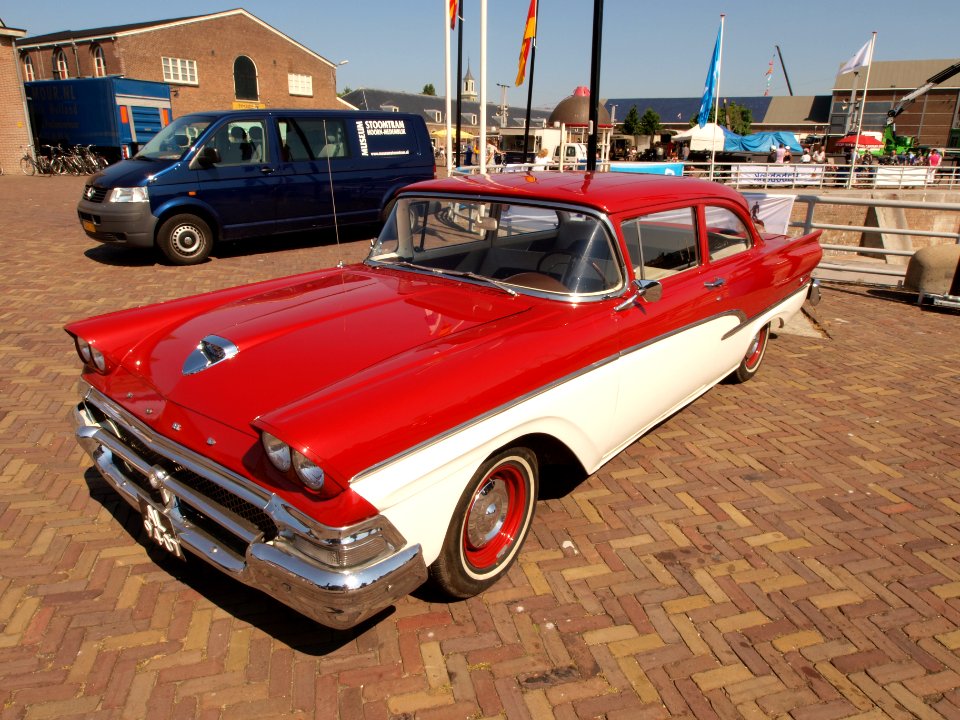 Ford 300 Custom (1958), Dutch licence registration AL-94-07 pic6
