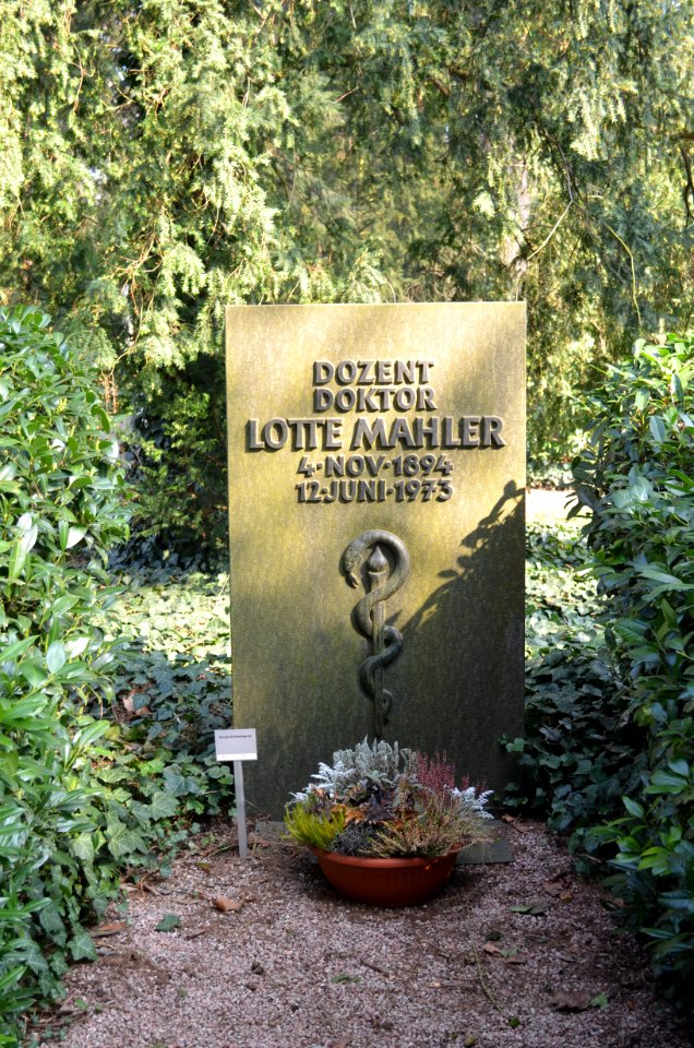 Frankfurt, Hauptfriedhof, Grab II GG 31 Charlotte Mahler